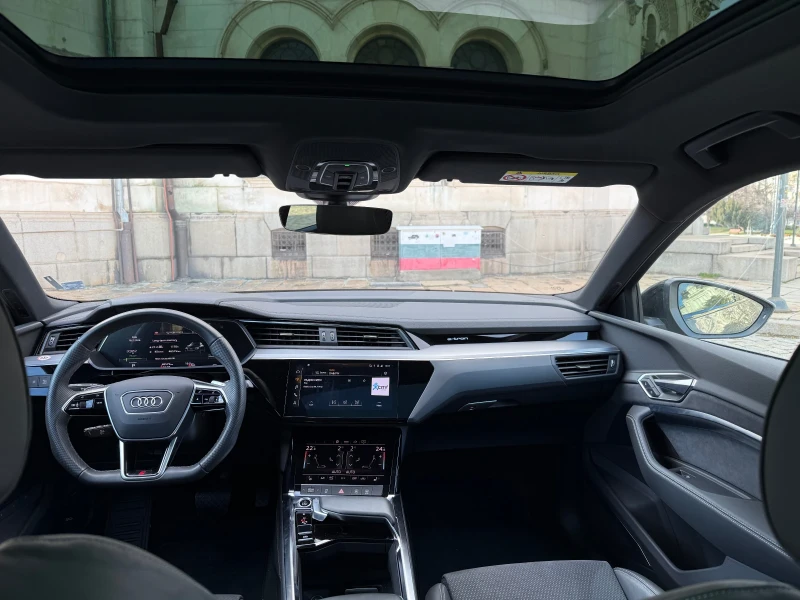 Audi E-Tron Quattro* 95Kwh* Sportback* Pano* S-Line* 360, снимка 6 - Автомобили и джипове - 53526478