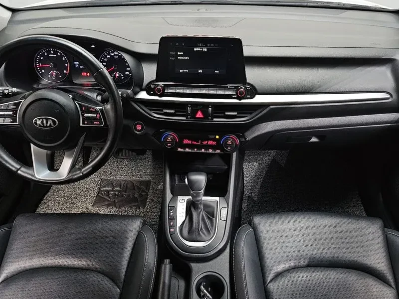 Kia K3 LUXURY, снимка 14 - Автомобили и джипове - 55187946