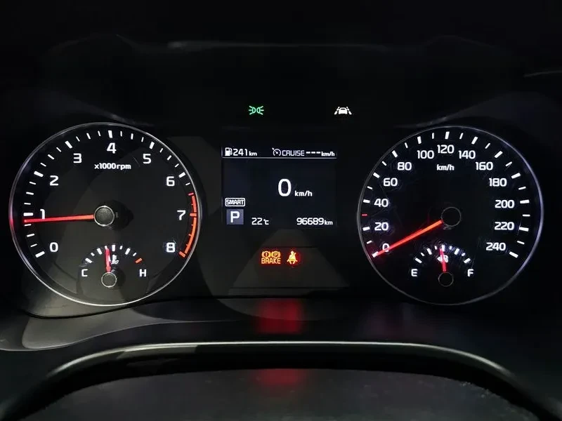 Kia K3 LUXURY, снимка 15 - Автомобили и джипове - 55187946