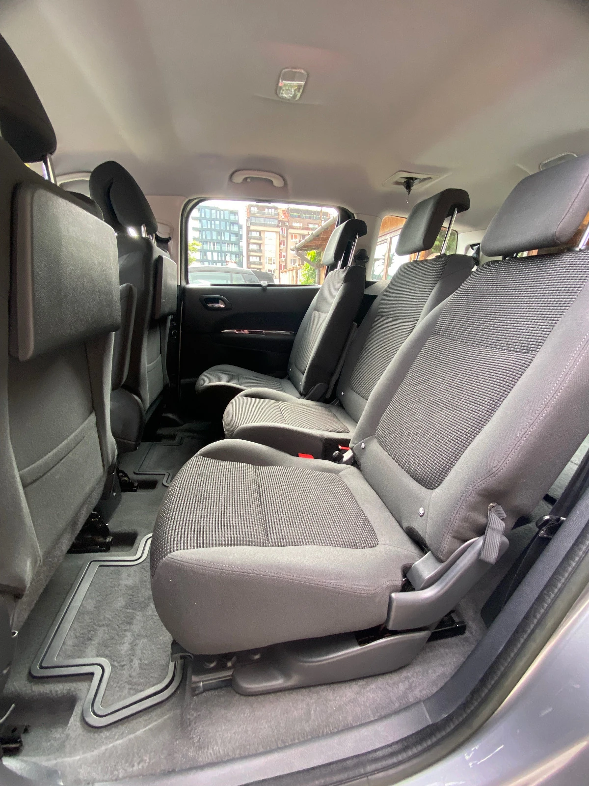 Peugeot 5008 1.6 HDi EURO5B * FACELIFT*  | Mobile.bg — изображение 13