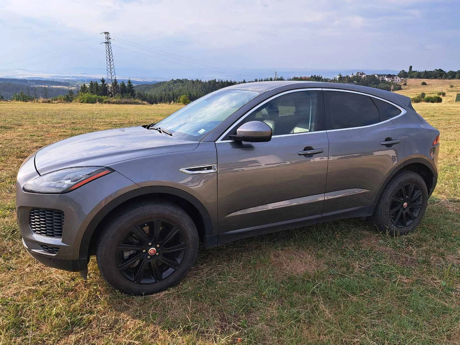 Jaguar E-pace  - изображение 6