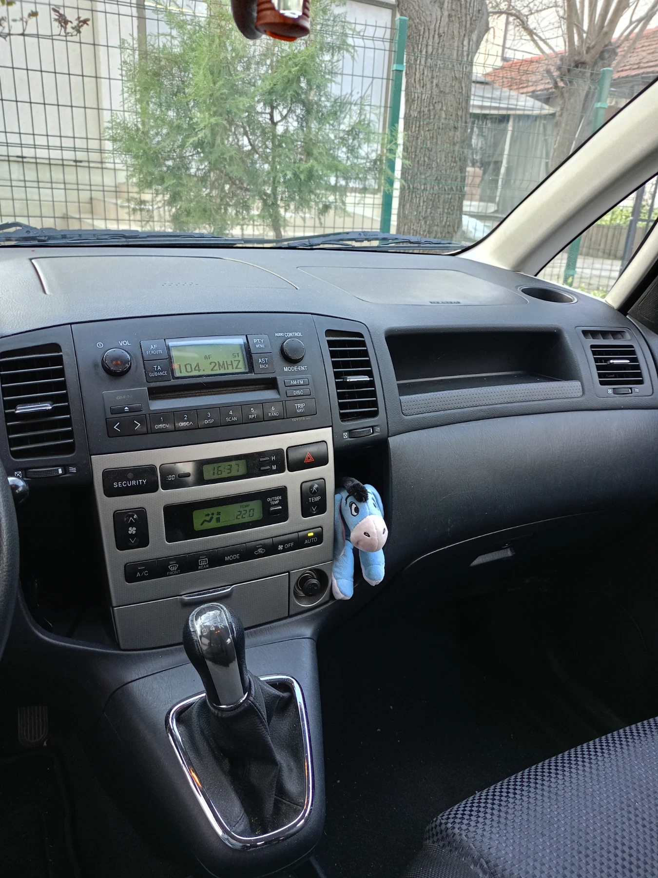 Toyota Corolla verso  - изображение 7