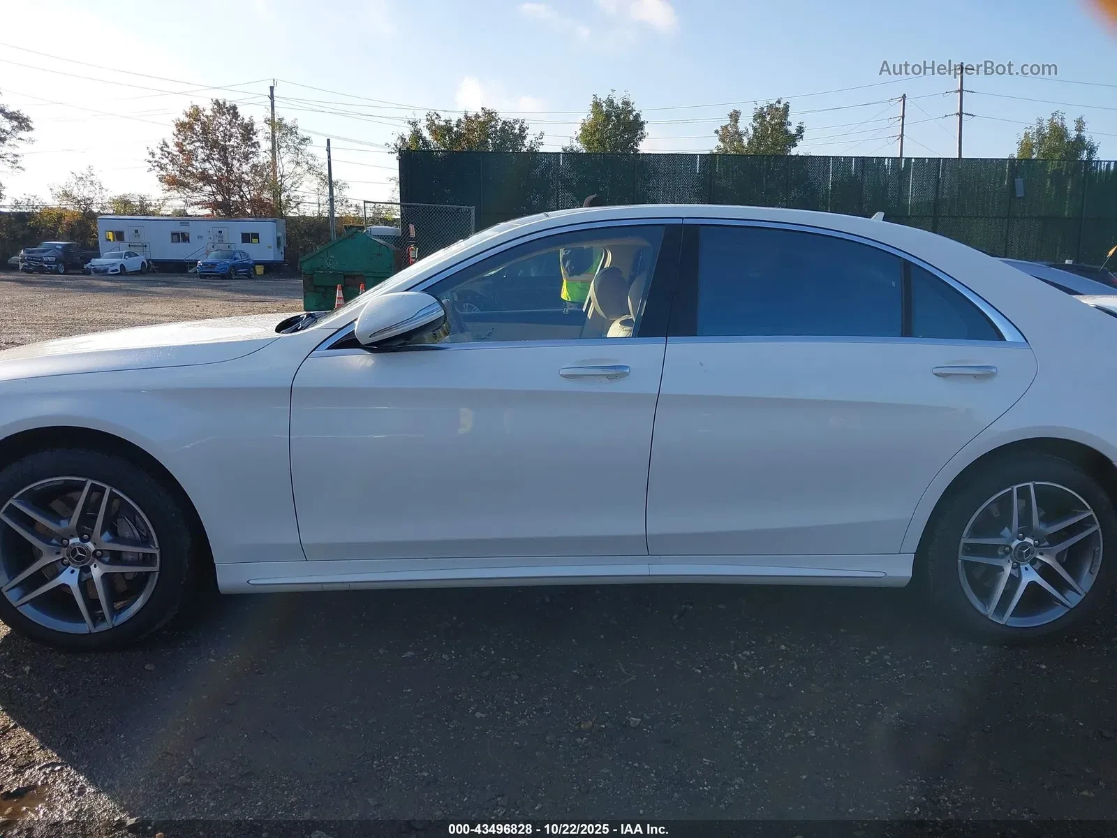 Mercedes-Benz S 560 AMG* BURMESTER* 4MATIC* Крайна цена до БГ - изображение 4