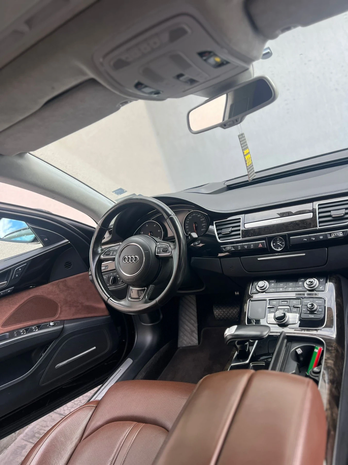 Audi A8 Топ 4.2 дизел 385кс, снимка 8 - Автомобили и джипове - 53864769