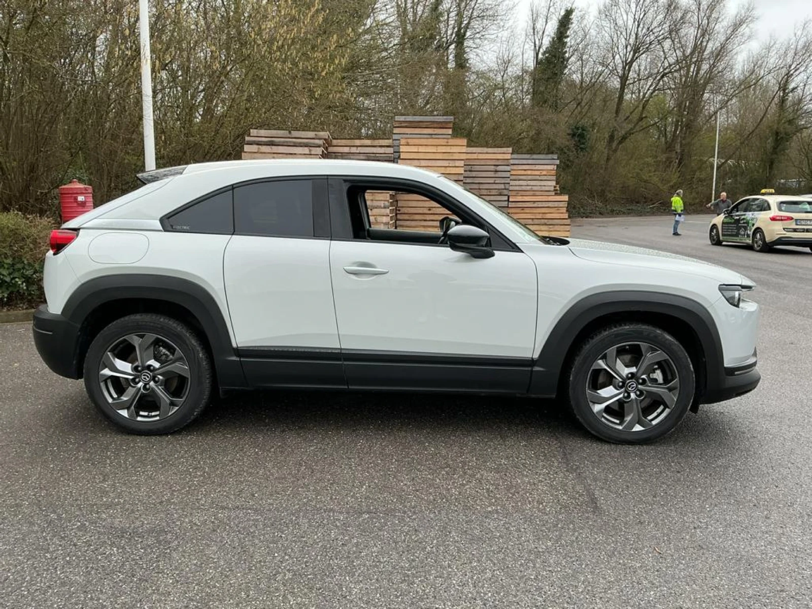 Mazda MX-30 Electric | Mobile.bg � ����������� 3