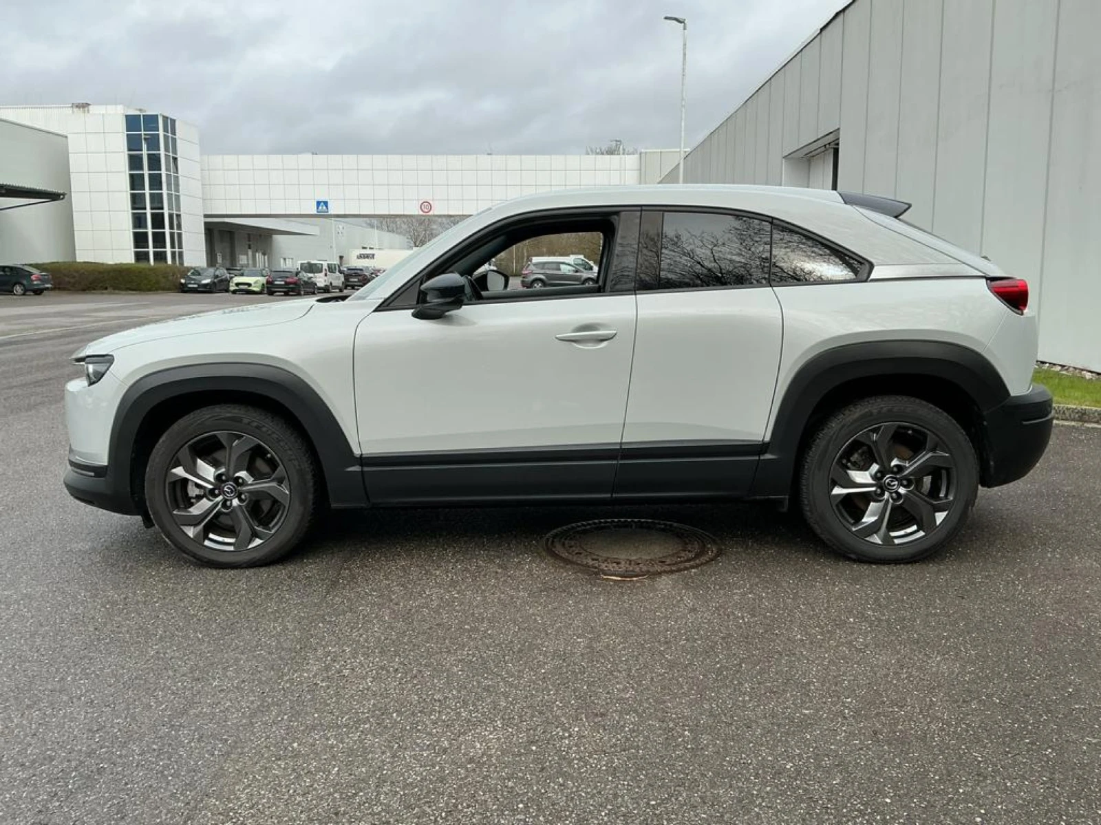 Mazda MX-30 Electric | Mobile.bg � ����������� 4