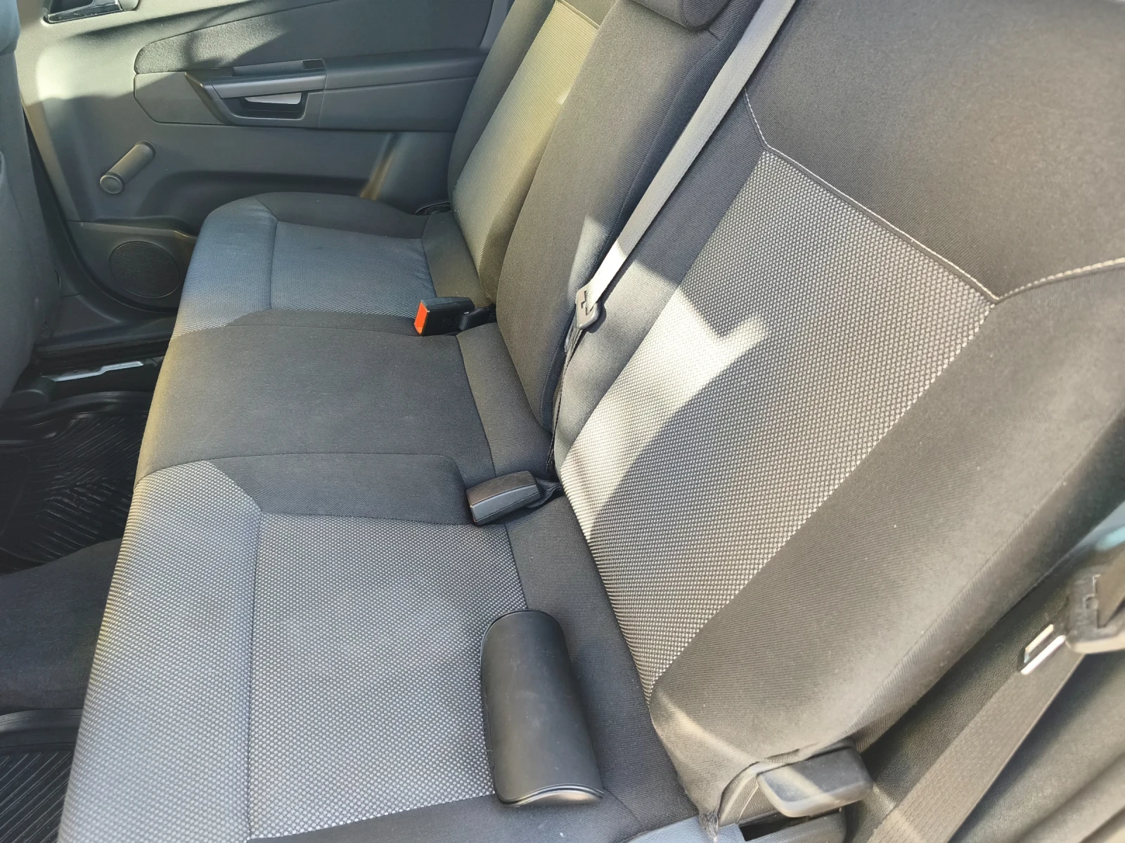 Opel Zafira, снимка 8 - Автомобили и джипове - 53941807