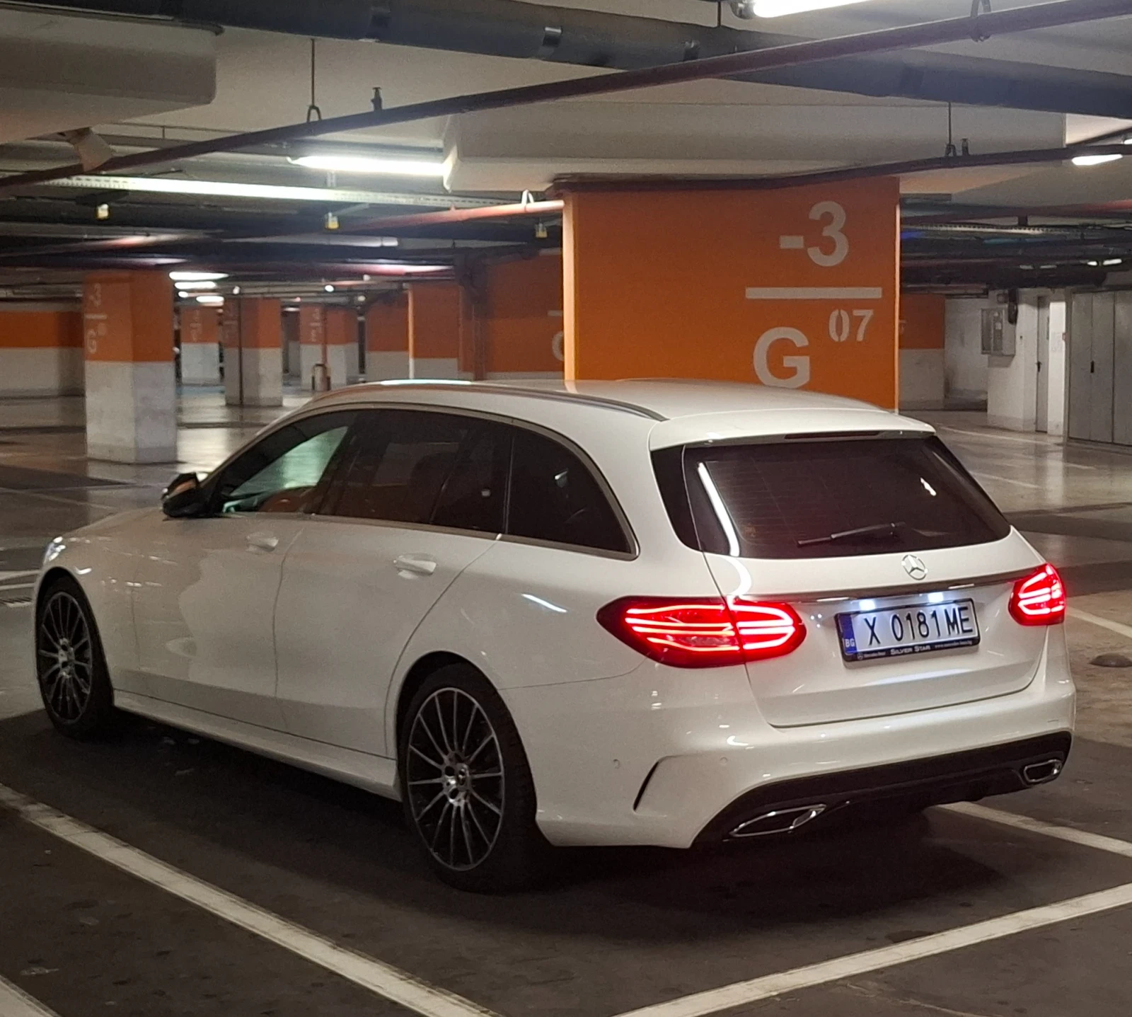 Mercedes-Benz C 220 * Видео* Full AMG line, Distronic, Head-Up, снимка 5 - Автомобили и джипове - 54192679