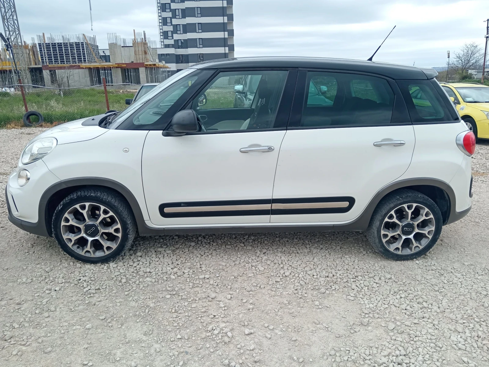 Fiat 500L 1.3m-jet - 80к.с., снимка 4 - Автомобили и джипове - 54265568