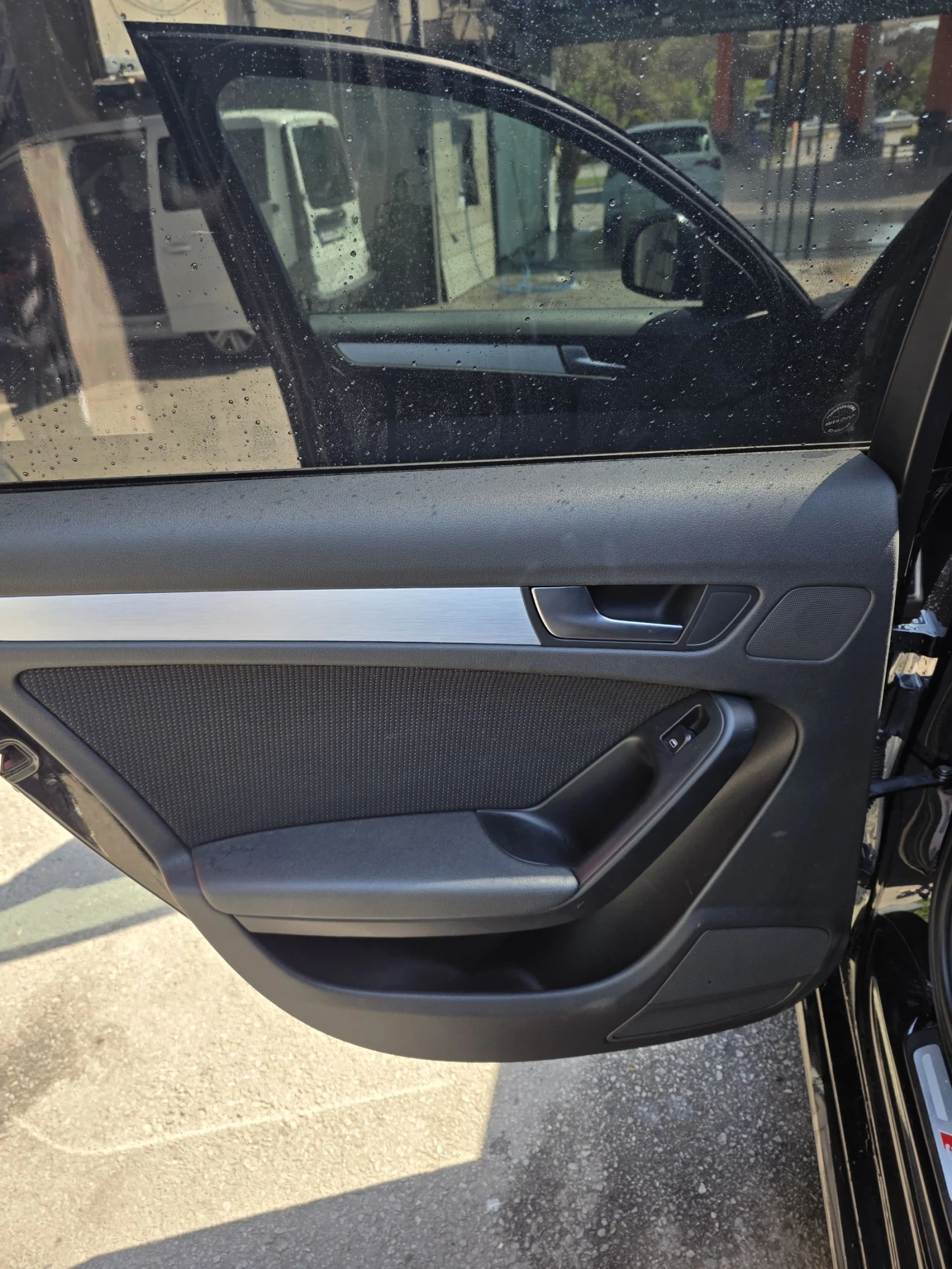 Audi A4 2.0TDI, снимка 7 - Автомобили и джипове - 54340760