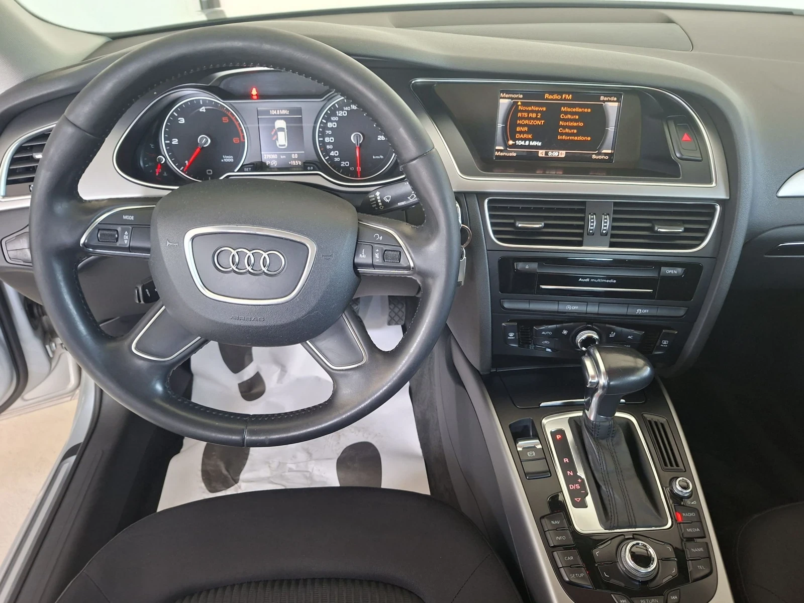 Audi A4 2.0D-150кс NAVI Автомат, снимка 12 - Автомобили и джипове - 54457921
