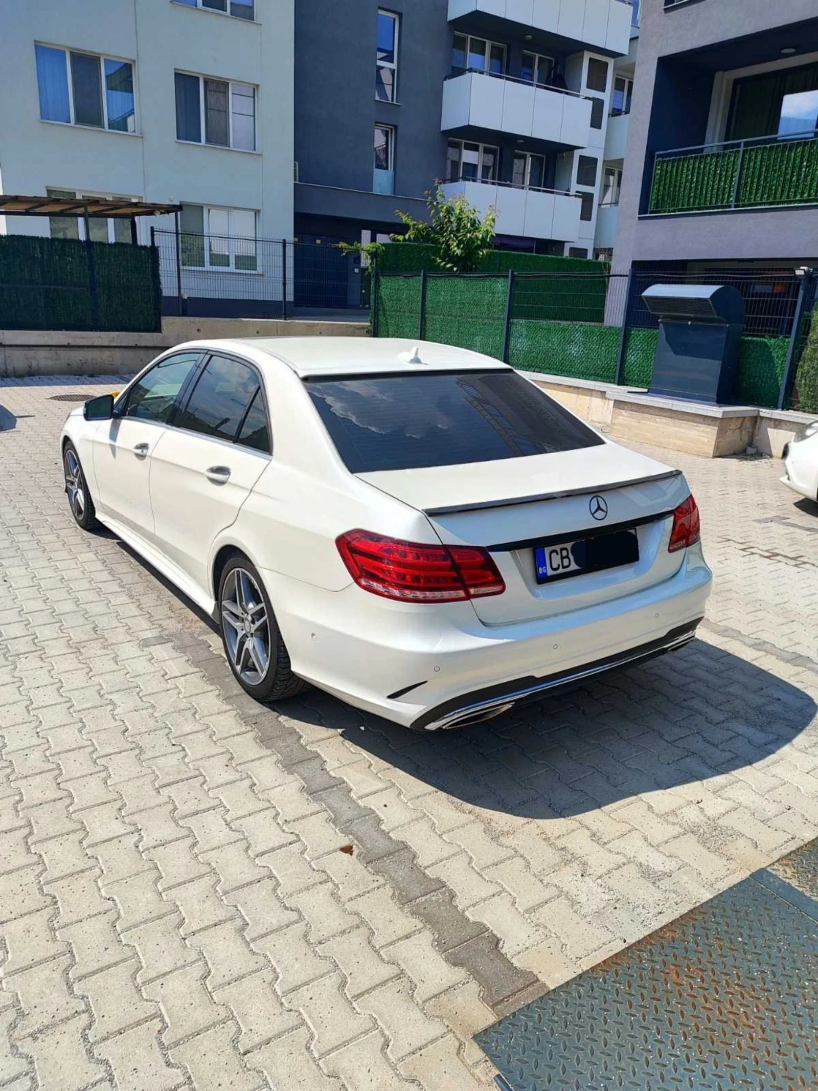 Mercedes-Benz E 500 Обслужена!!! Реални км!!!! Уникат!!!!, снимка 3 - Автомобили и джипове - 55003186