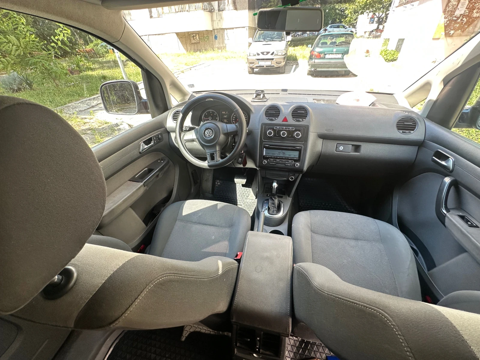 VW Caddy Maxi, снимка 8 - Автомобили и джипове - 55250348