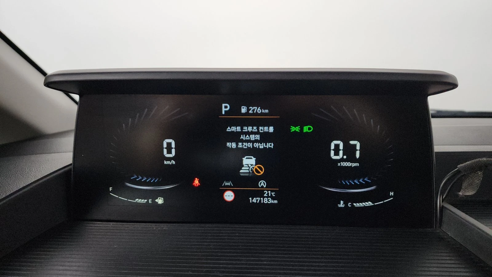 Hyundai Staria Modern* BLIND SPOT* ПОДГРЕВ ВОЛАН* КРАЙНА ЦЕНА, снимка 8 - Автомобили и джипове - 55367073