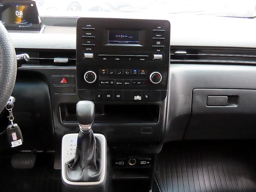 Hyundai Staria Smart* BLIND SPOT* КРАЙНА ЦЕНА, снимка 11 - Автомобили и джипове - 55367073
