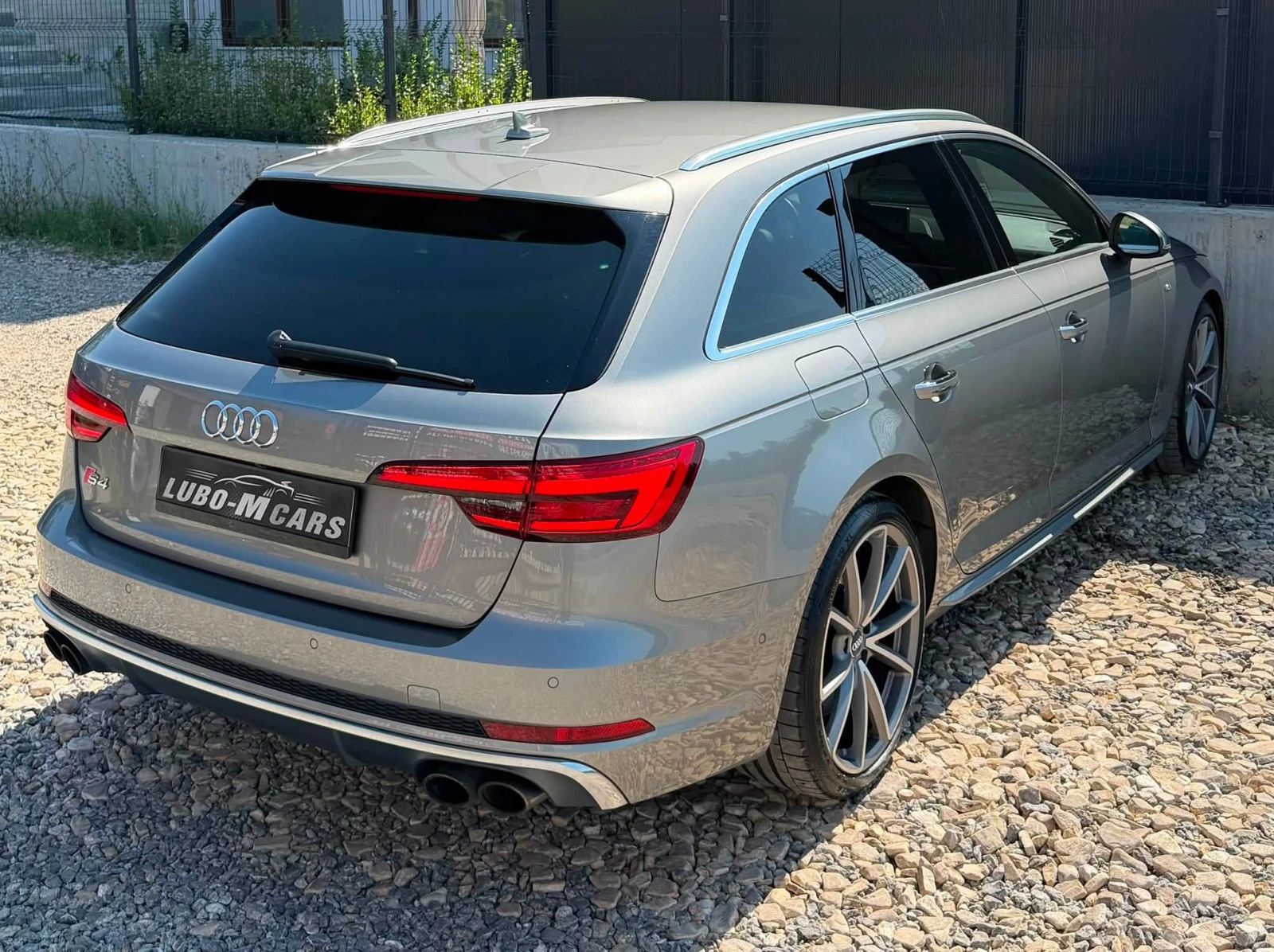 Audi S4 3.0TFSI/355/8ZF/FULL/FULL/GERMANY, снимка 8 - Автомобили и джипове - 55562309