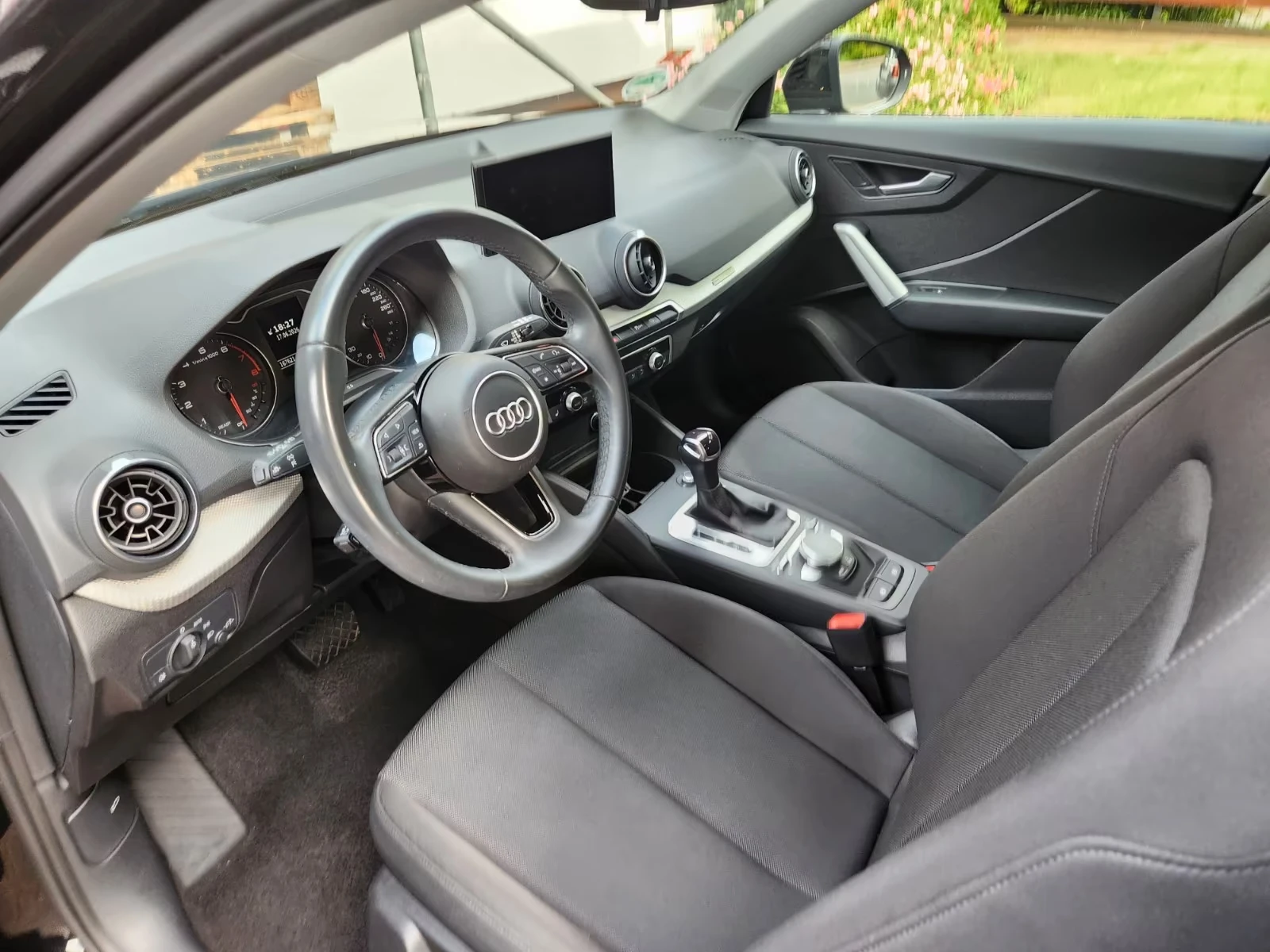 Audi Q2 35 TFSI Аdvanced 150 kc, S tronic, Фейслифт, снимка 8 - Автомобили и джипове - 55600376