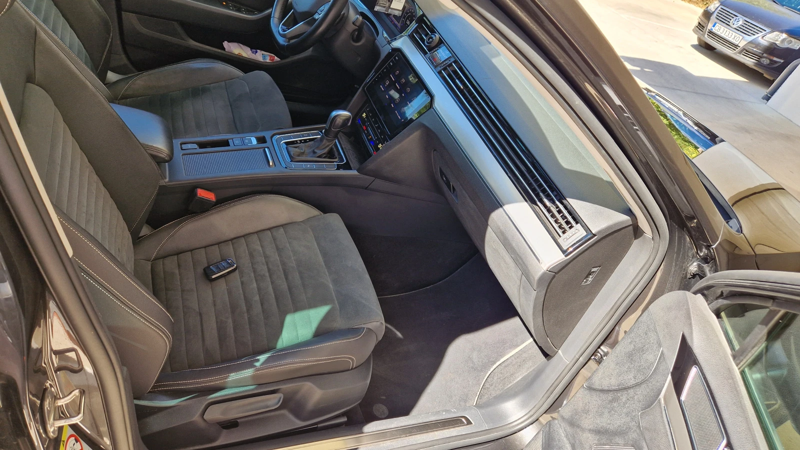 VW Passat, снимка 12 - Автомобили и джипове - 55681596