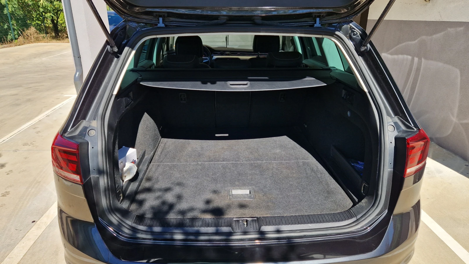 VW Passat, снимка 8 - Автомобили и джипове - 55681596