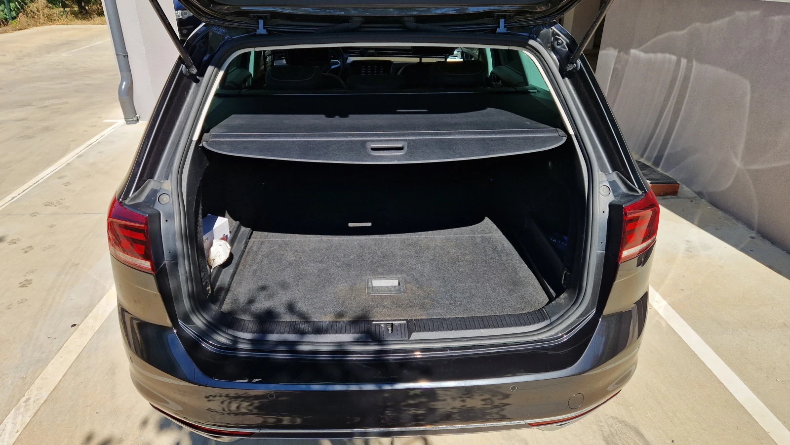VW Passat, снимка 10 - Автомобили и джипове - 55681596
