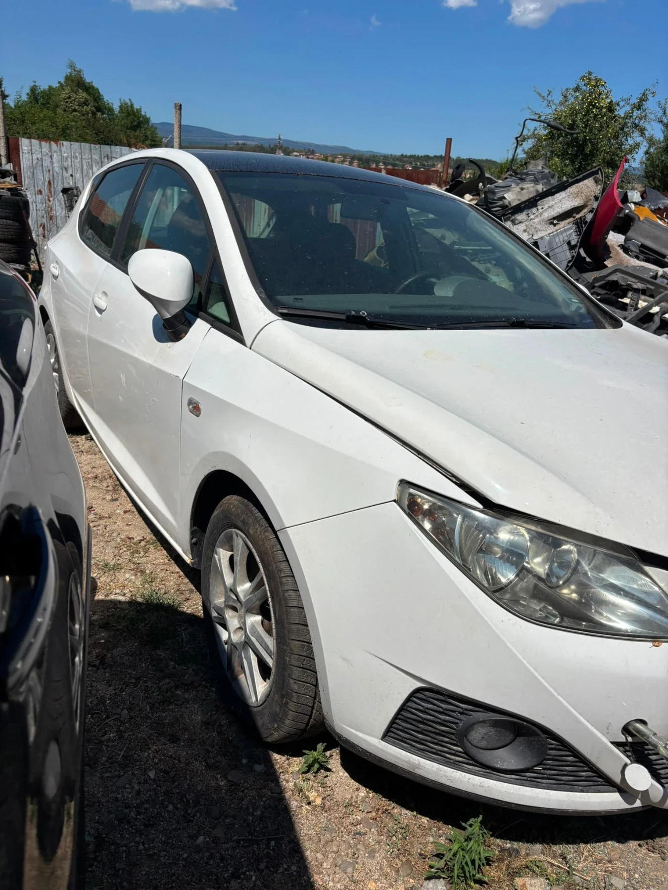Seat Ibiza 1.2 12V, снимка 3 - Автомобили и джипове - 55777931