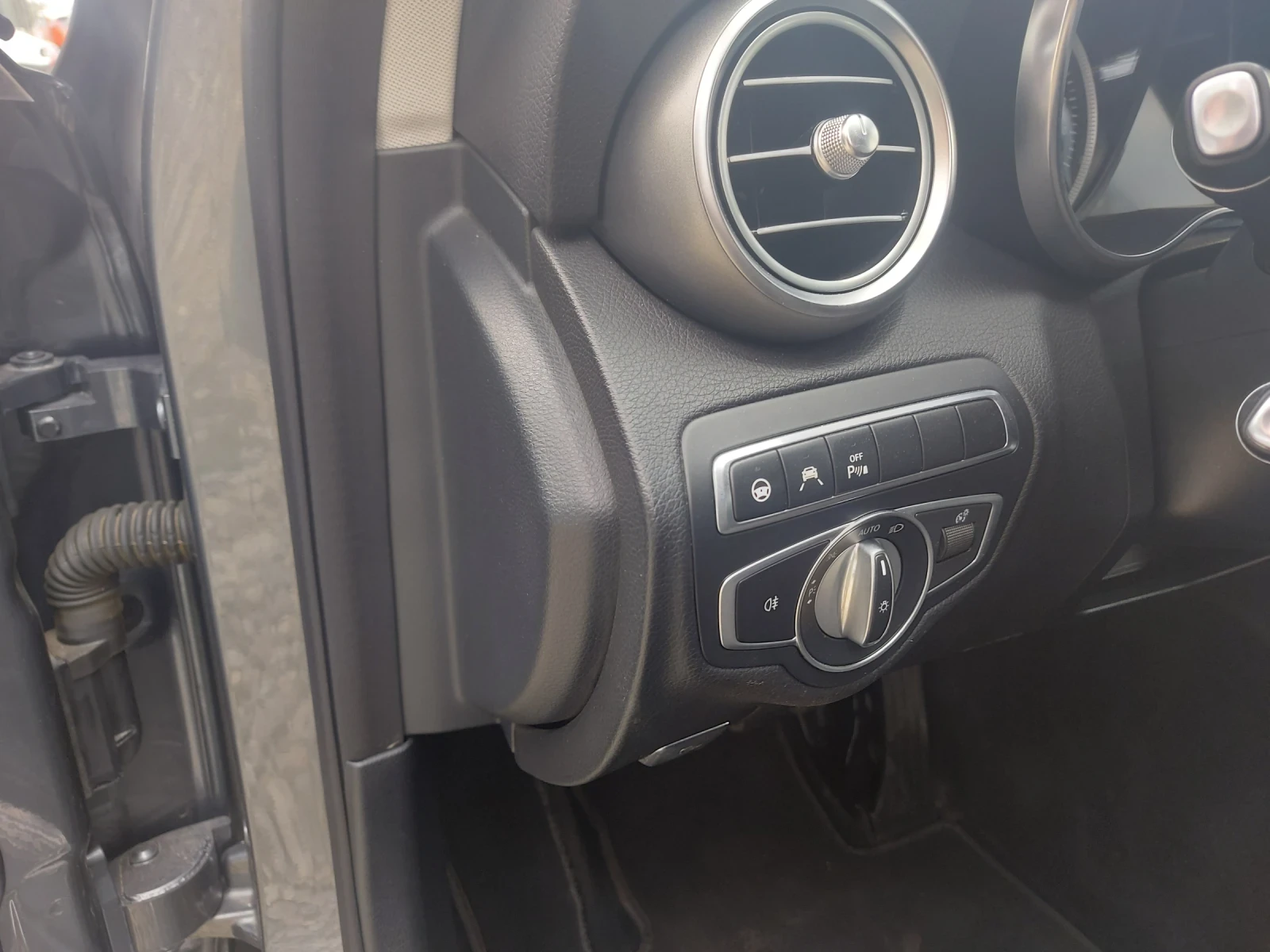 Mercedes-Benz C 250 C 250 4Matic, снимка 14 - Автомобили и джипове - 55865917