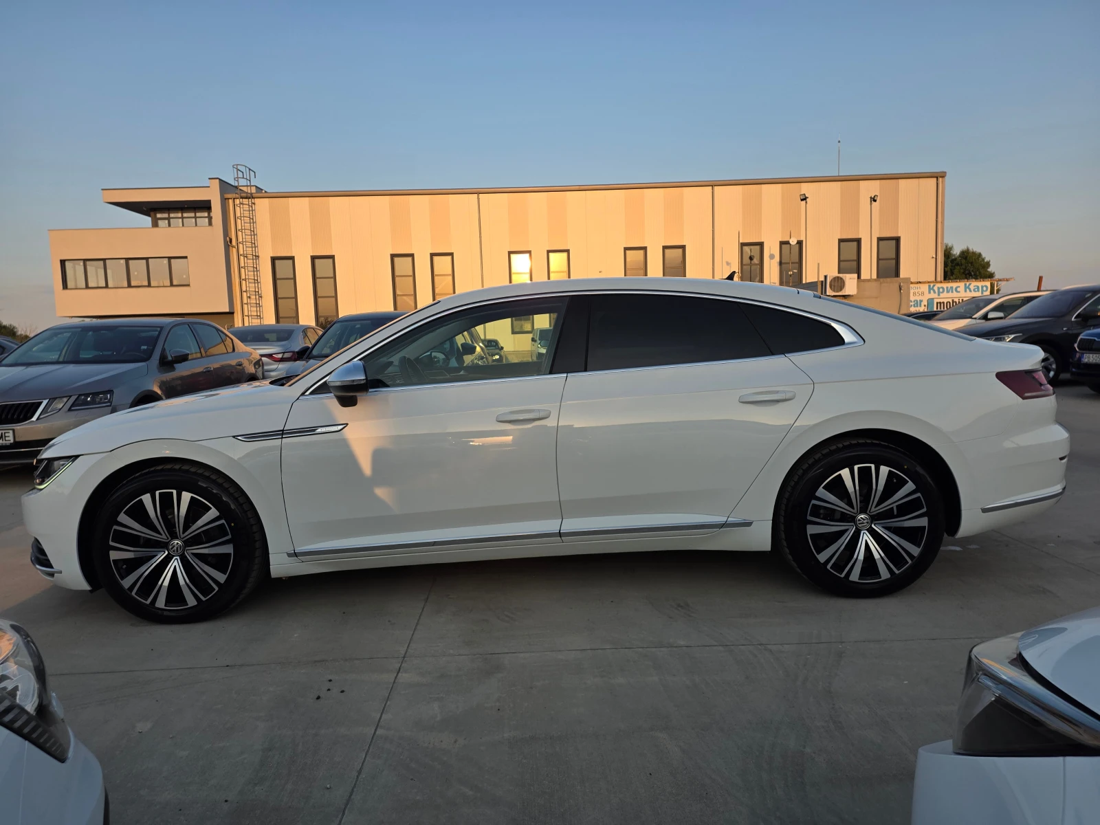 VW Arteon С-Гаранция-А/Т-190кс, снимка 2 - Автомобили и джипове - 55925458