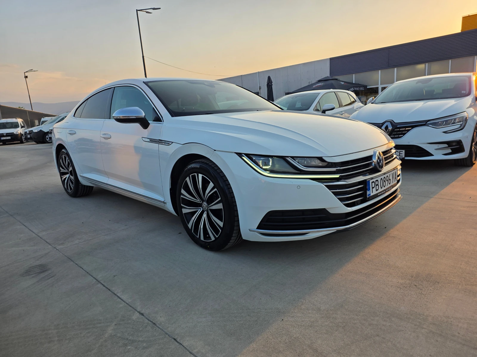 VW Arteon С-Гаранция-А/Т-190кс, снимка 7 - Автомобили и джипове - 55925458