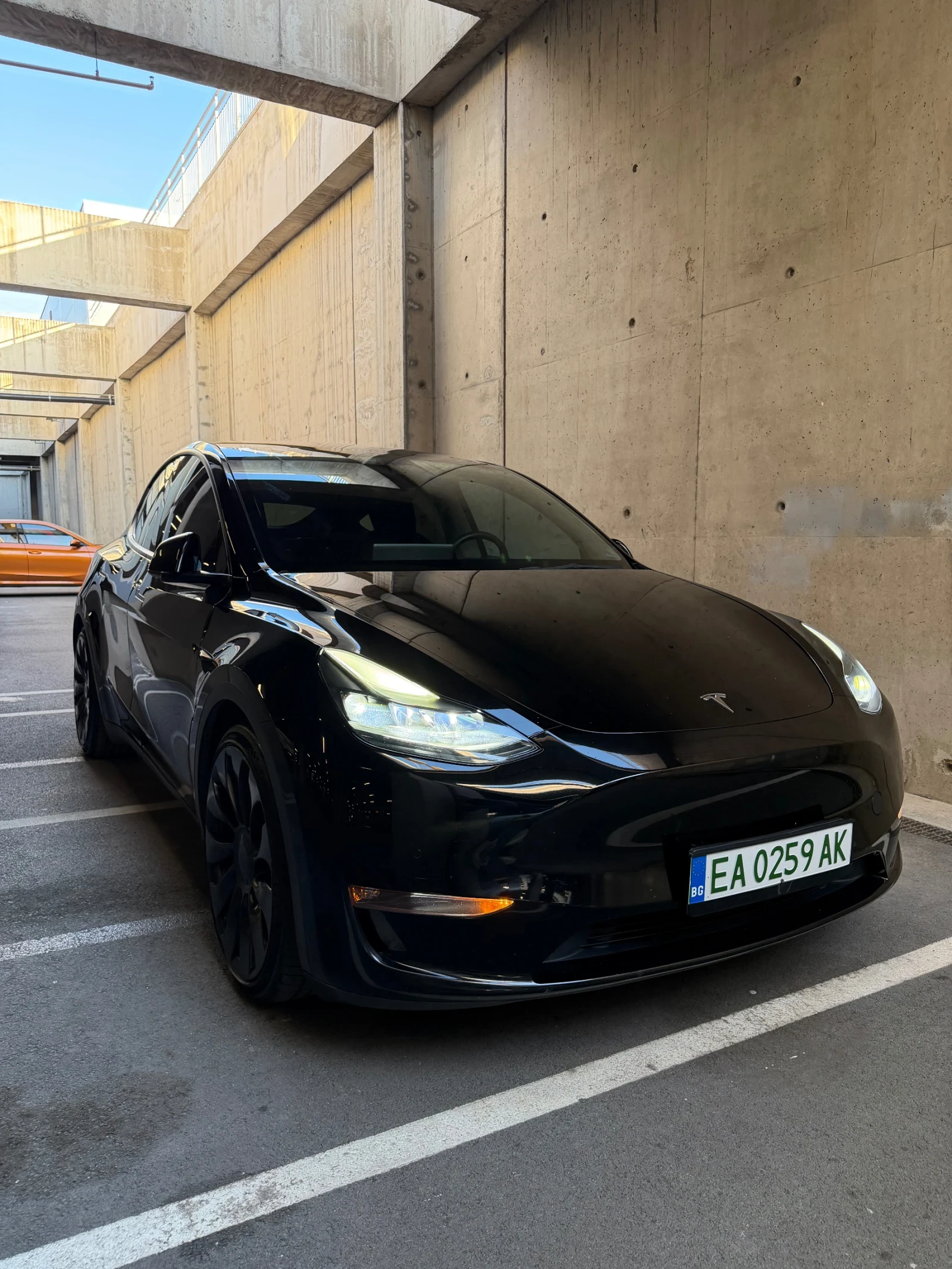 Tesla Model Y Tesla Model Y Performance , снимка 2 - Автомобили и джипове - 56298854