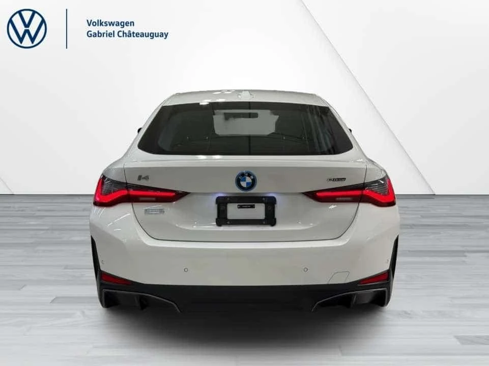 BMW i4 * 35 eDrive35 * CARFAX * ЦЕНА ДО БГ, снимка 4 - Автомобили и джипове - 56303438