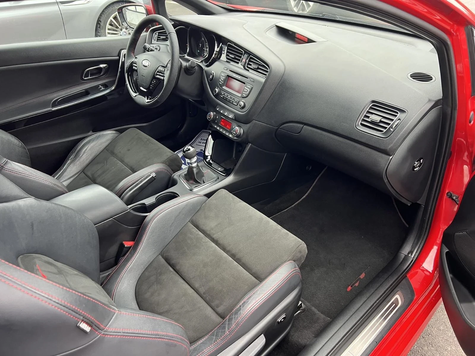 Kia Pro ceed GT SWISS , снимка 10 - Автомобили и джипове - 56496672