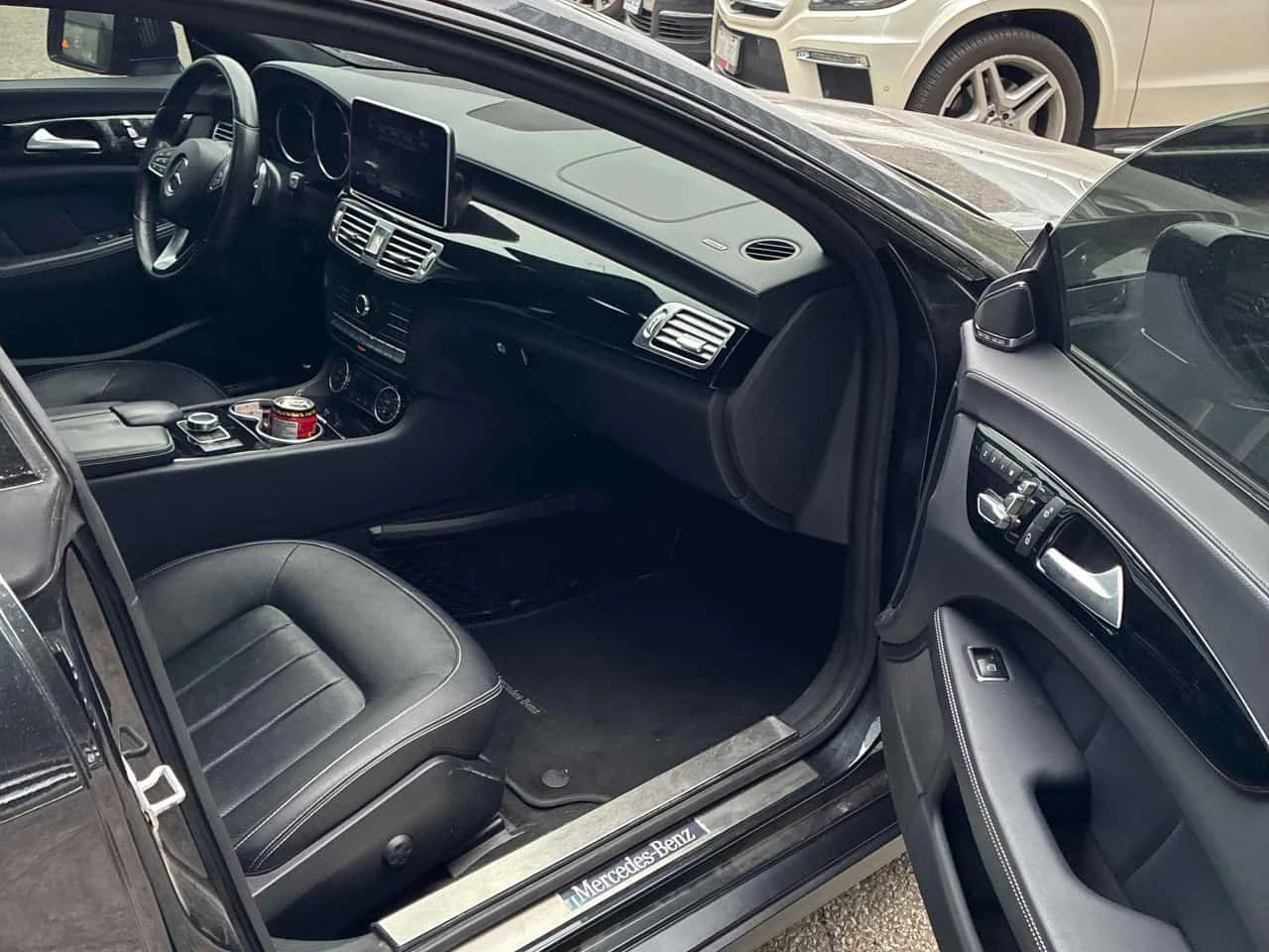Mercedes-Benz CLS 550  * CARFAX * ������ ���������������� * ��������� *  | Mobile.bg � ����������� 15