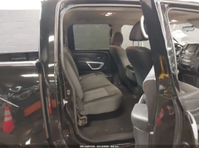 Nissan Titan crew cab 5.6l Titan Sv 4X4, снимка 8