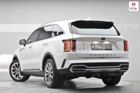 Kia Sorento 2.2 CRDI /360/DISTRONIC/ОБДУХ/PANO/ВКЛЮЧЕН ТЕХНО - 20000 € / 39116.60 лв. - 71627664 3