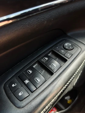 Jeep Grand cherokee 3.0D / 4X4 - 8999 € / 17600.51 лв. - 63844935 11