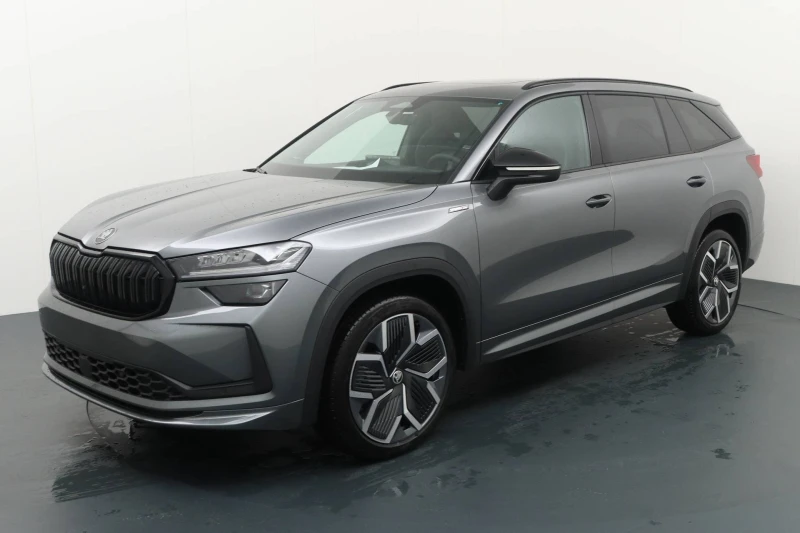 Skoda Kodiaq Hybrid ACT DSG7 7pl Sportline, снимка 1 - Автомобили и джипове - 49046911