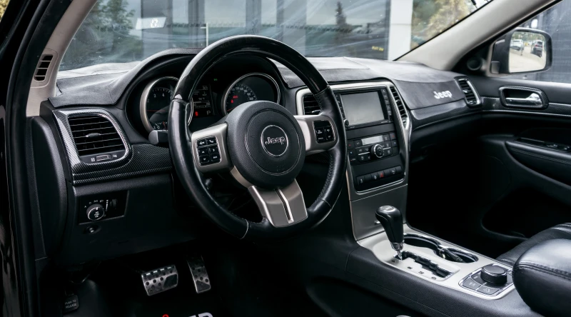 Jeep Grand cherokee 3.6i-V6-6 МЕСЕЦА ГАРАНЦИЯ-РЕАЛНИ КИЛОМЕТРИ-ТОП, снимка 7 - Автомобили и джипове - 51399532
