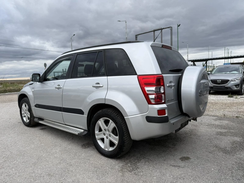 Suzuki Grand vitara 1.9DDiS КОЖА DVD-TV 4x4, снимка 8 - Автомобили и джипове - 51959629
