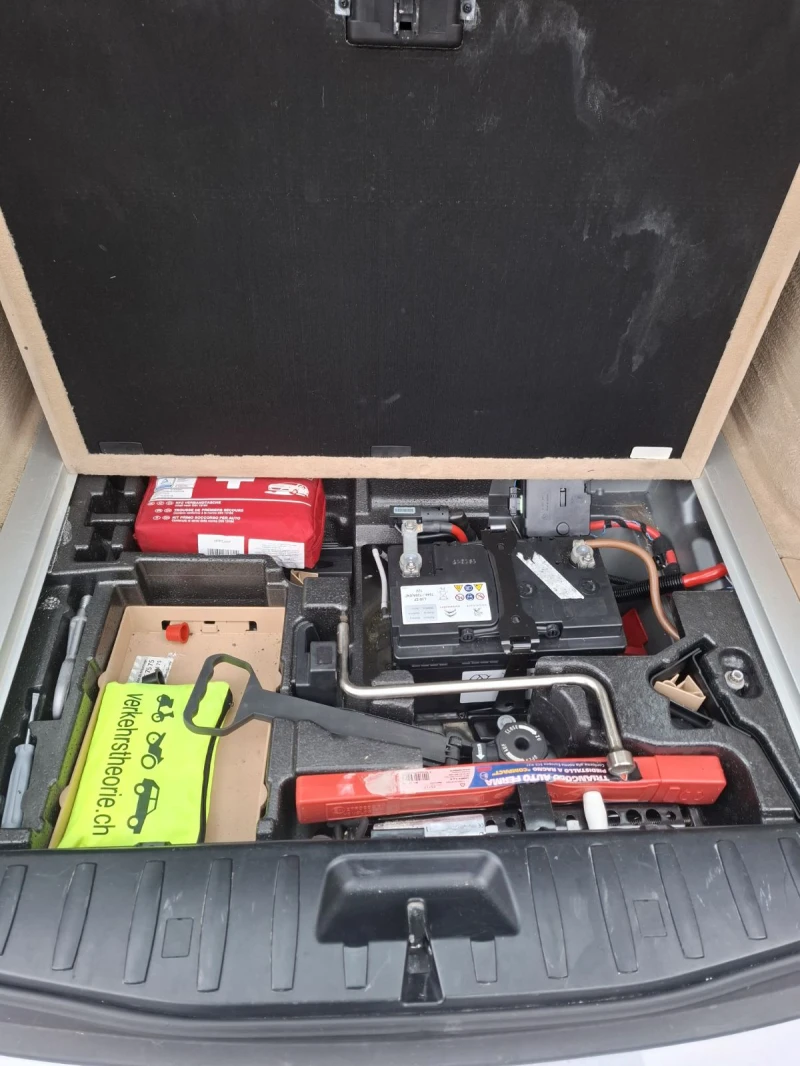 BMW X3 2.0 i 4WD, снимка 7 - Автомобили и джипове - 52187089