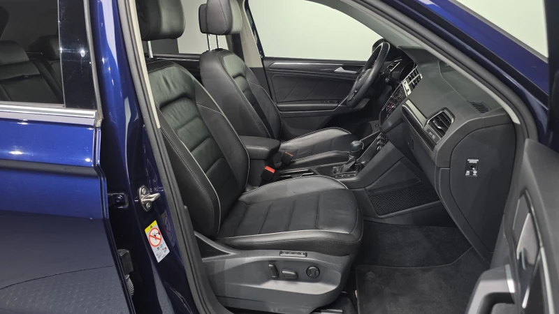 VW Tiguan 2.0TDI PRESTIGE, снимка 9 - Автомобили и джипове - 52534802