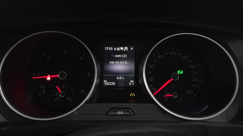 VW Tiguan 2.0TDI PRESTIGE, снимка 7 - Автомобили и джипове - 52534802