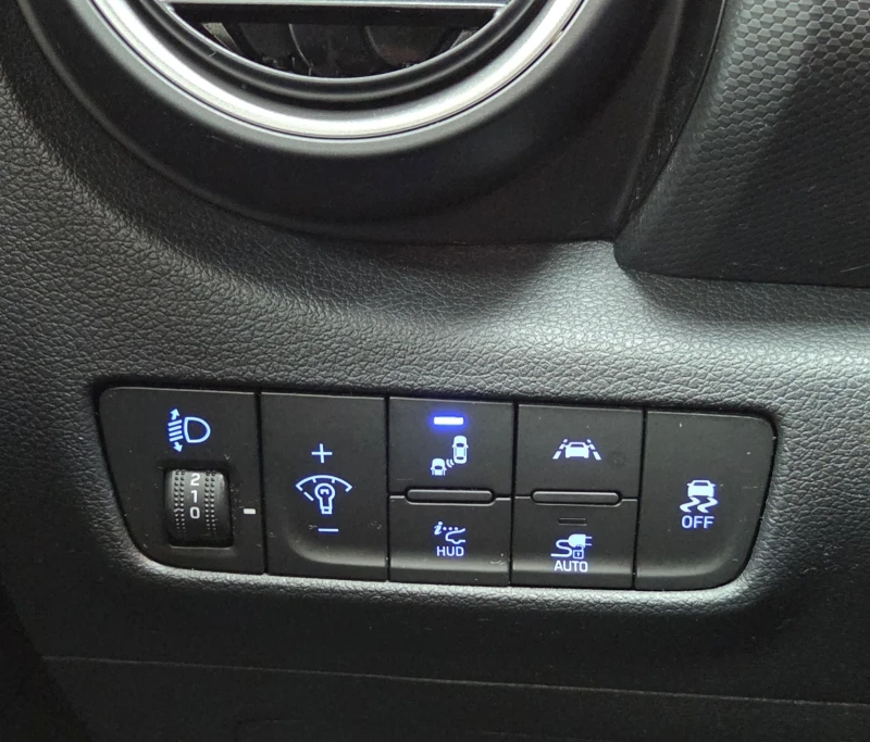 Hyundai Kona 64KWh/Premium/2020/Blue link/SOH100%, снимка 16 - Автомобили и джипове - 53157012