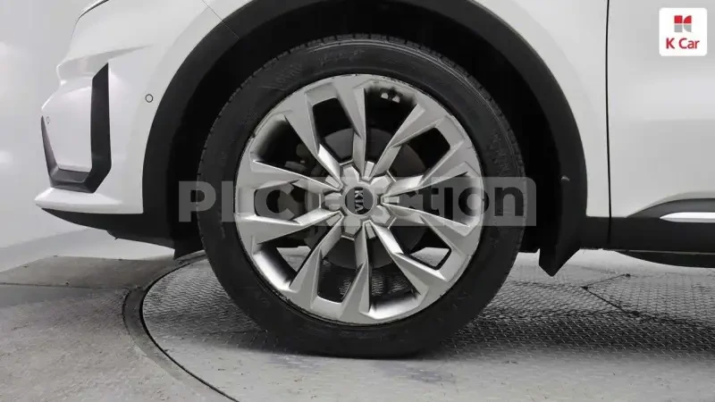 Kia Sorento 2.2 CRDI /360/DISTRONIC/ОБДУХ/PANO/ВКЛЮЧЕН ТЕХНО, снимка 10 - Автомобили и джипове - 54214213