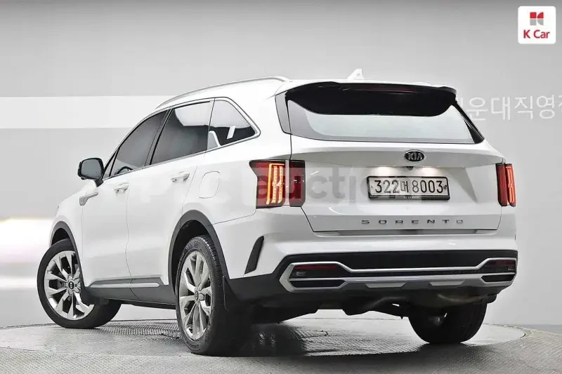 Kia Sorento 2.2 CRDI /360/DISTRONIC/ОБДУХ/PANO/ВКЛЮЧЕН ТЕХНО, снимка 3 - Автомобили и джипове - 54214213