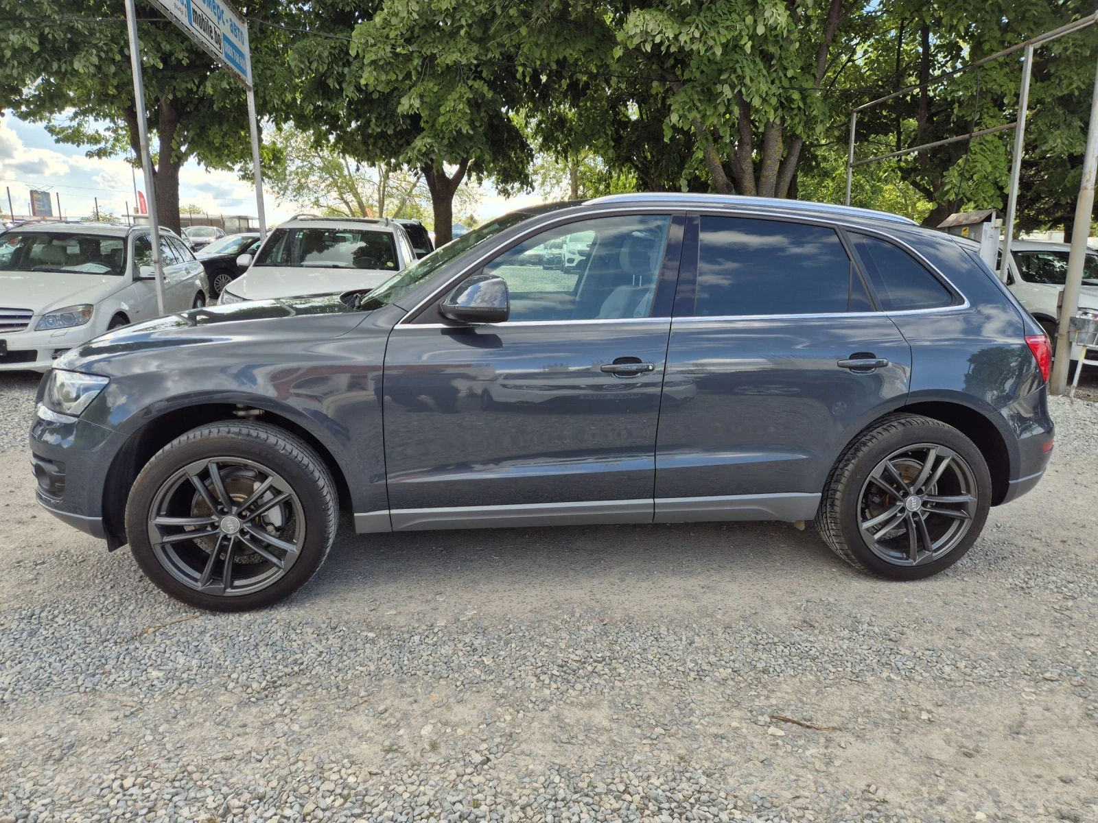 Audi Q5 2, 0i - PANORAMA-4X4, снимка 4 - Автомобили и джипове - 50806553