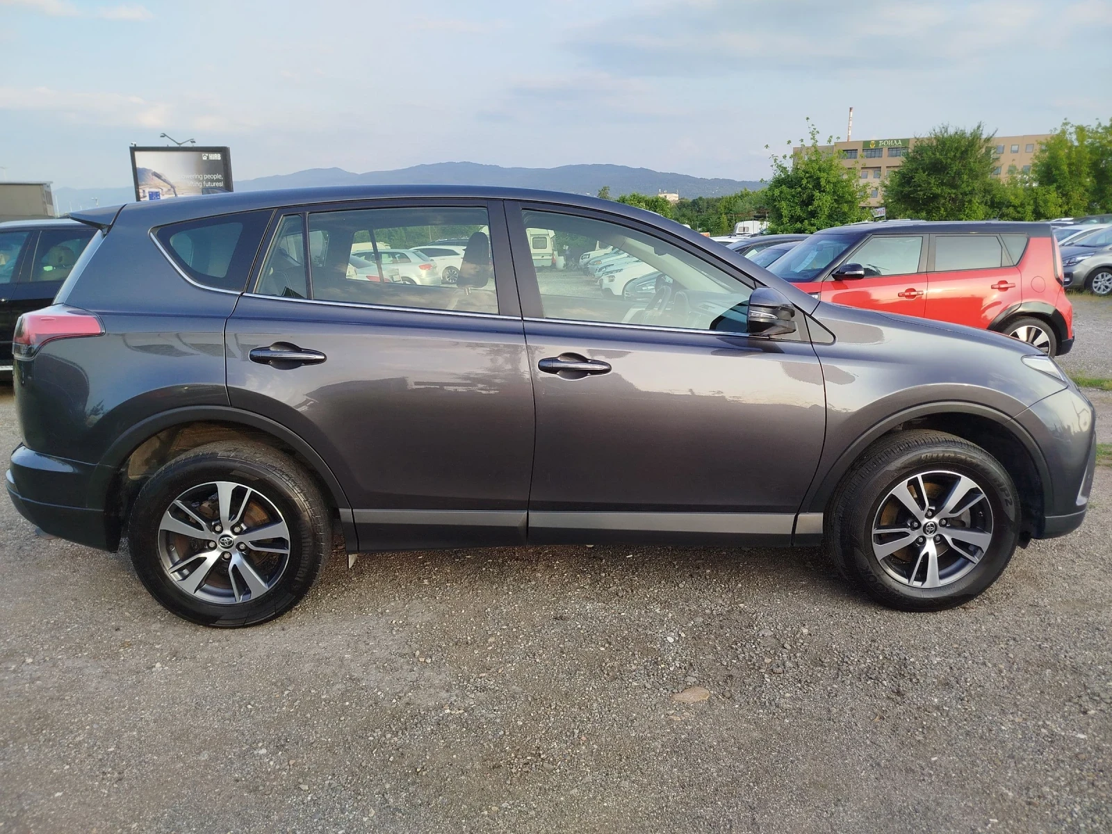 Toyota Rav4 2.0D4D, фейслифт - изображение 5