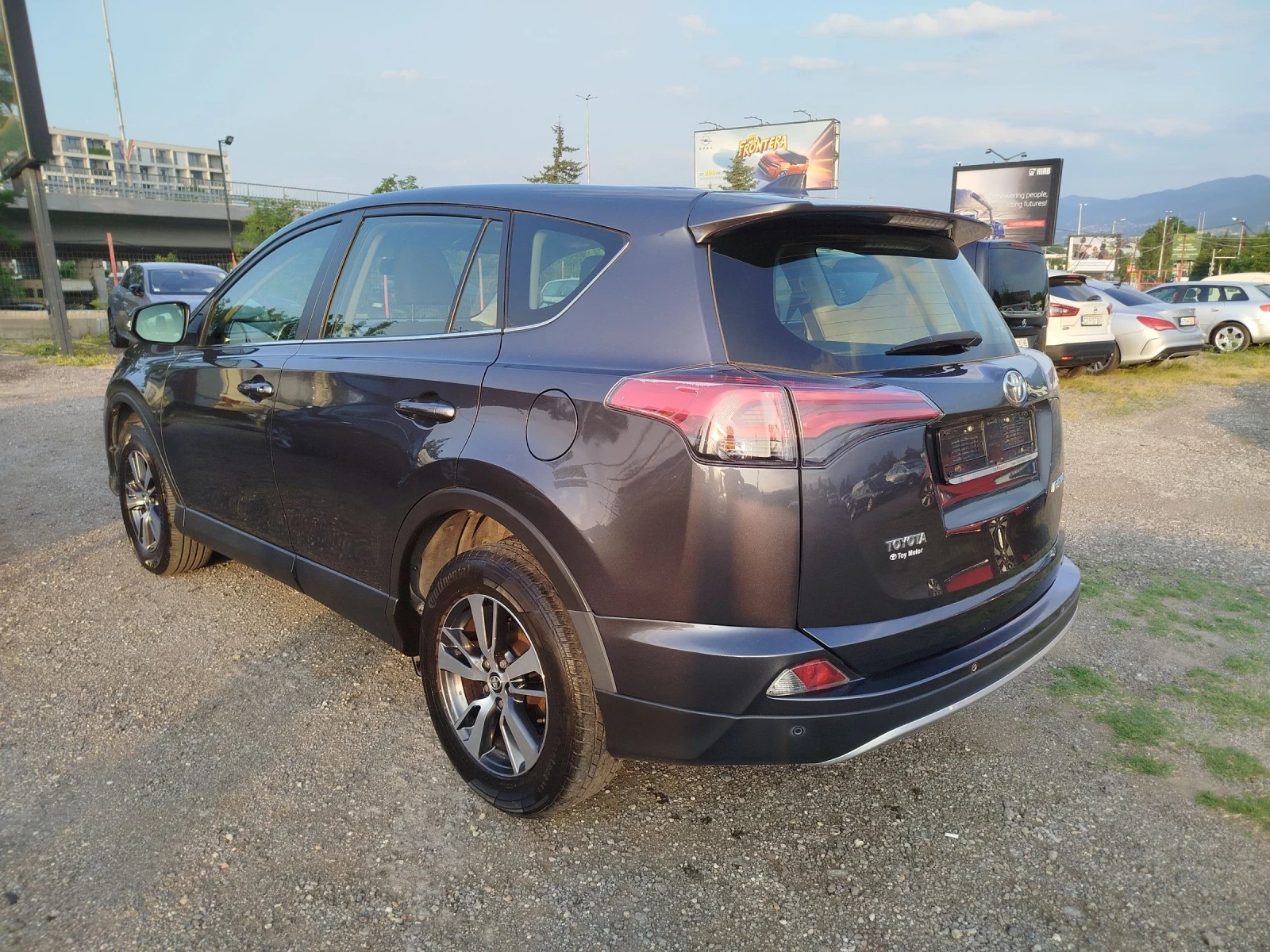 Toyota Rav4 2.0D4D, фейслифт - изображение 7