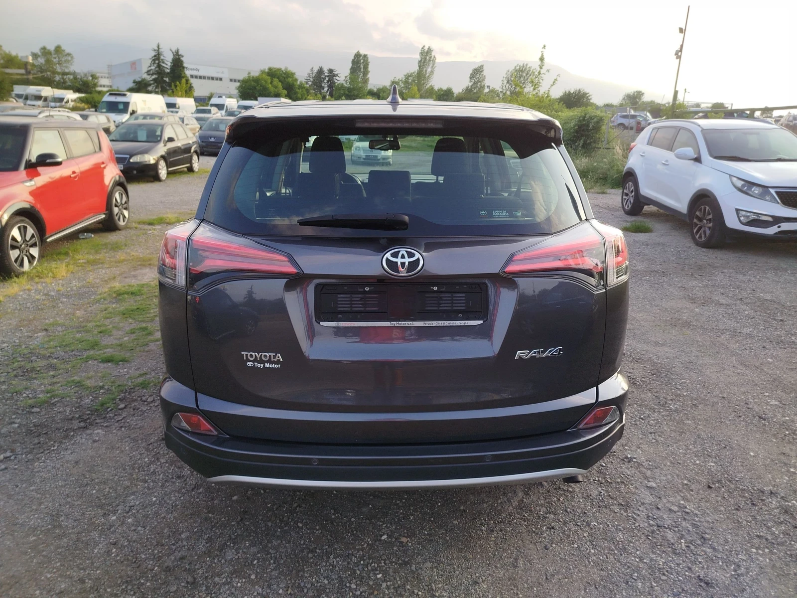 Toyota Rav4 2.0D4D, фейслифт - изображение 6