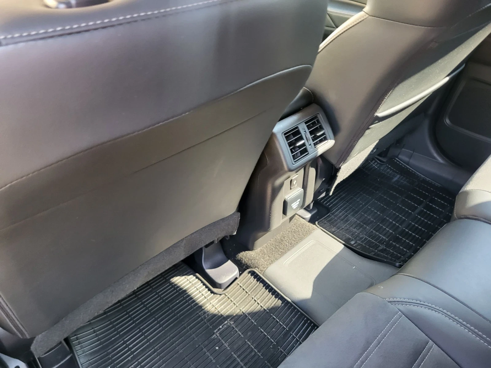 Mitsubishi Outlander 2.4 PHEV.....Гаранция !!!!! - изображение 9
