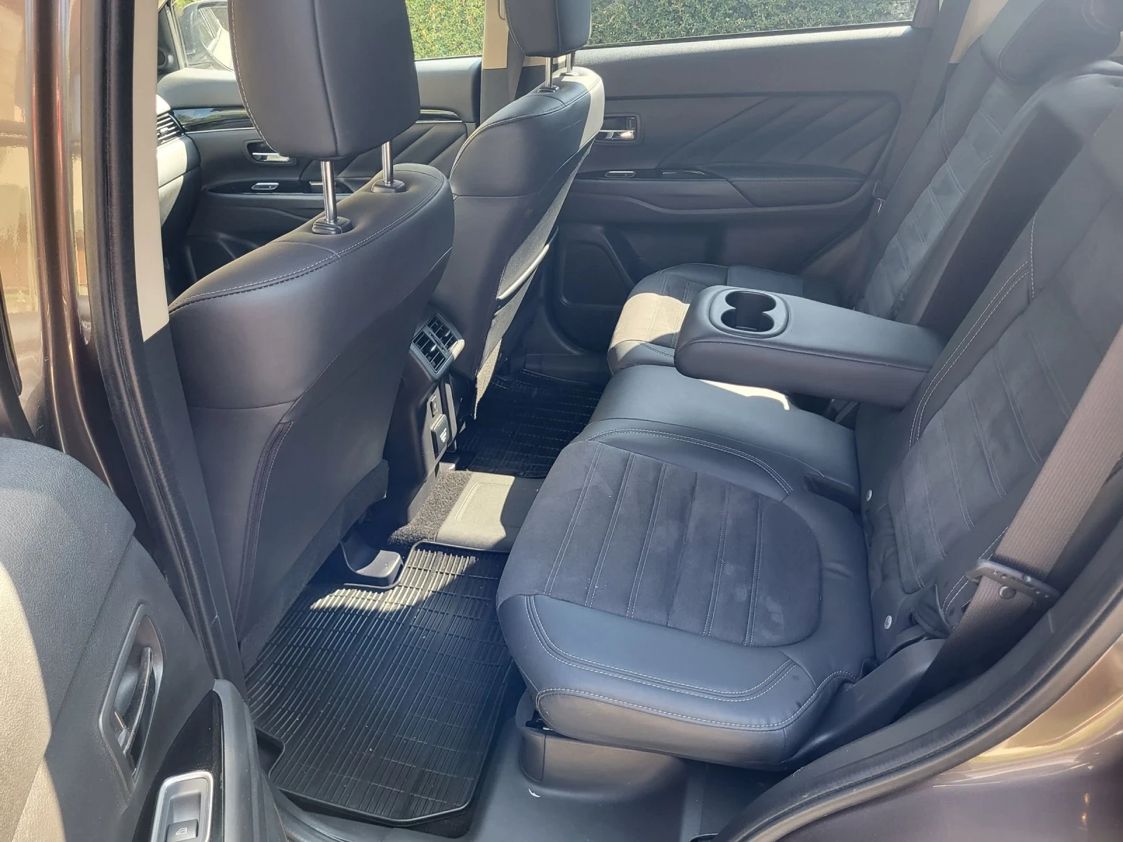 Mitsubishi Outlander 2.4 PHEV.....Гаранция !!!!! - изображение 7